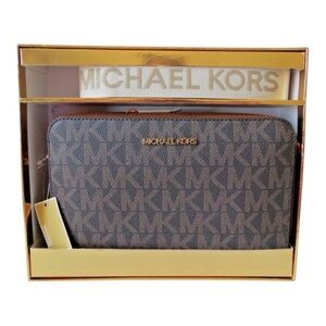 MICHAEL KORS NWT and Gift Box LG East West Xbody Bag w/WBG-Brown/Lugg MSRP $198